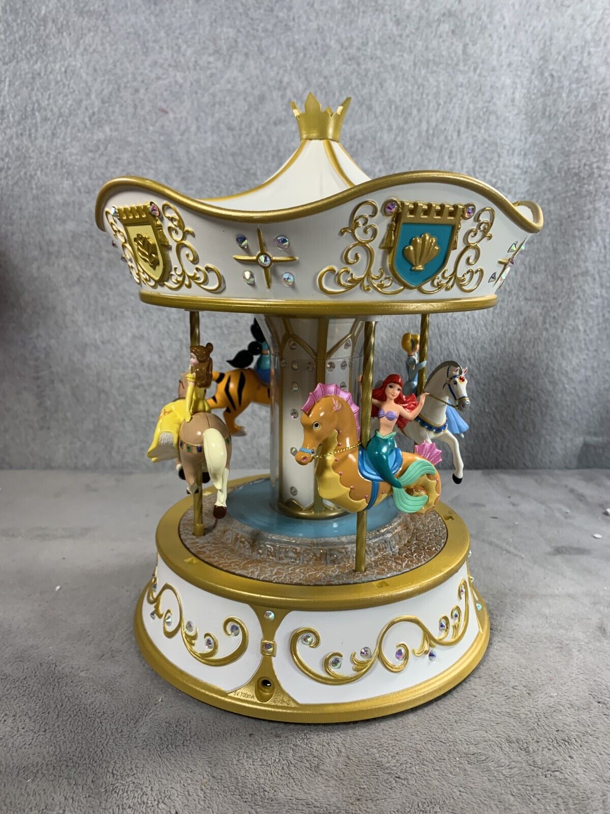 2021 Hallmark Disney Princess Dreams Merry Go Round Tabletop Carousel - In Box