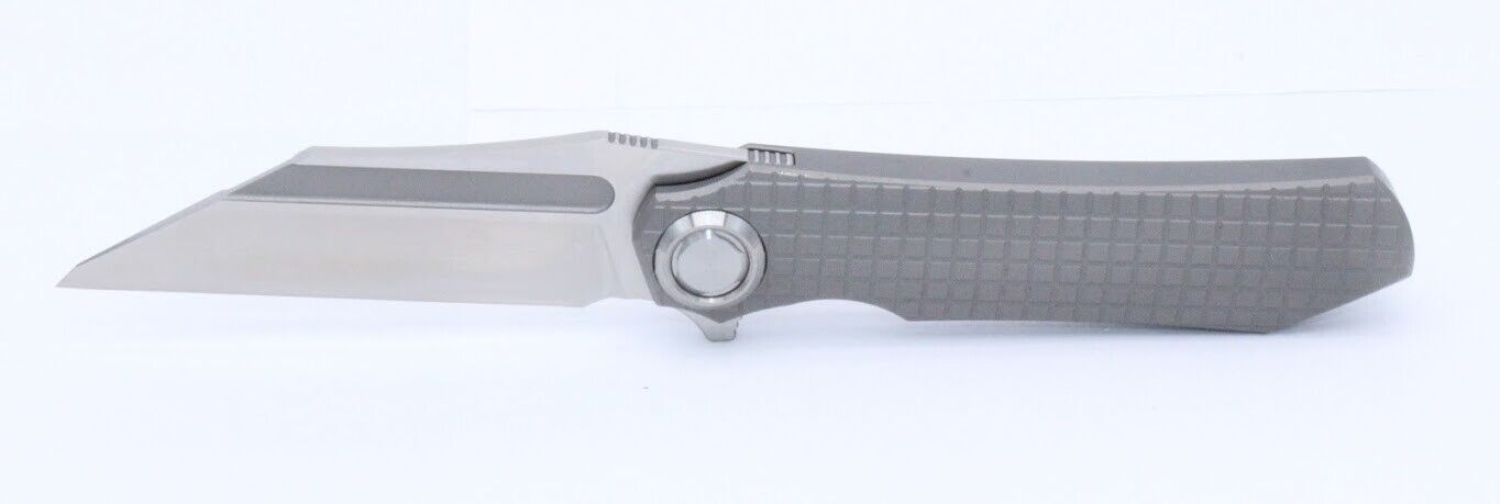 Two Sun Folding Knife Titanium Handle M390 Plain Edge Satin Finish TS195-Square