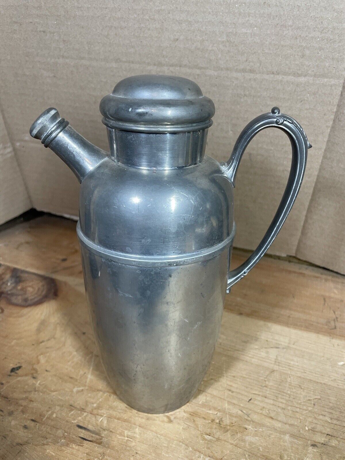 Pewter Jug P459 New Amsterdam Silver Co. Flagon Cocktail Drink Container