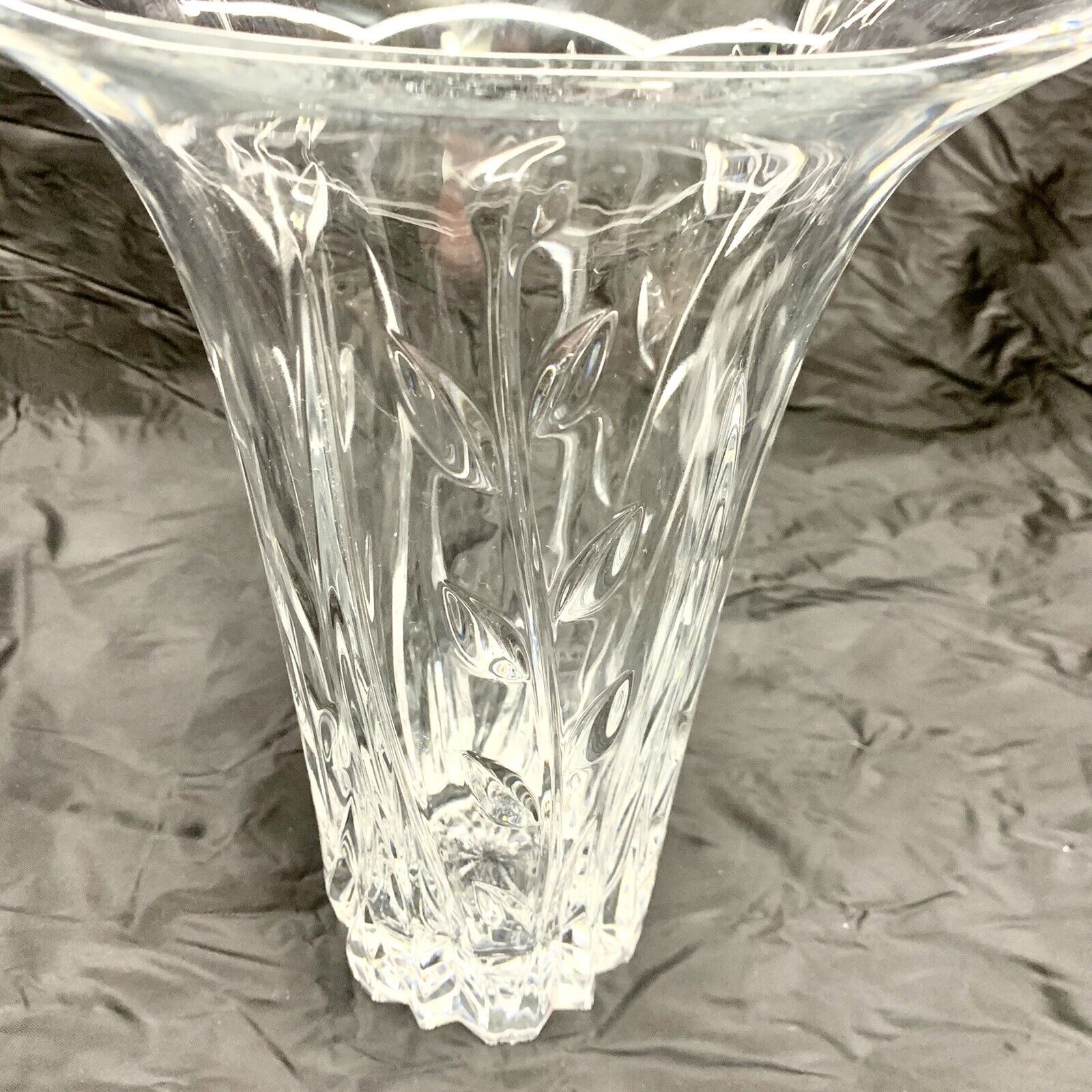 Vintage Cristal D’Arques 24% Lead Crystal 11.5” Flared Vase Leaves Heavy