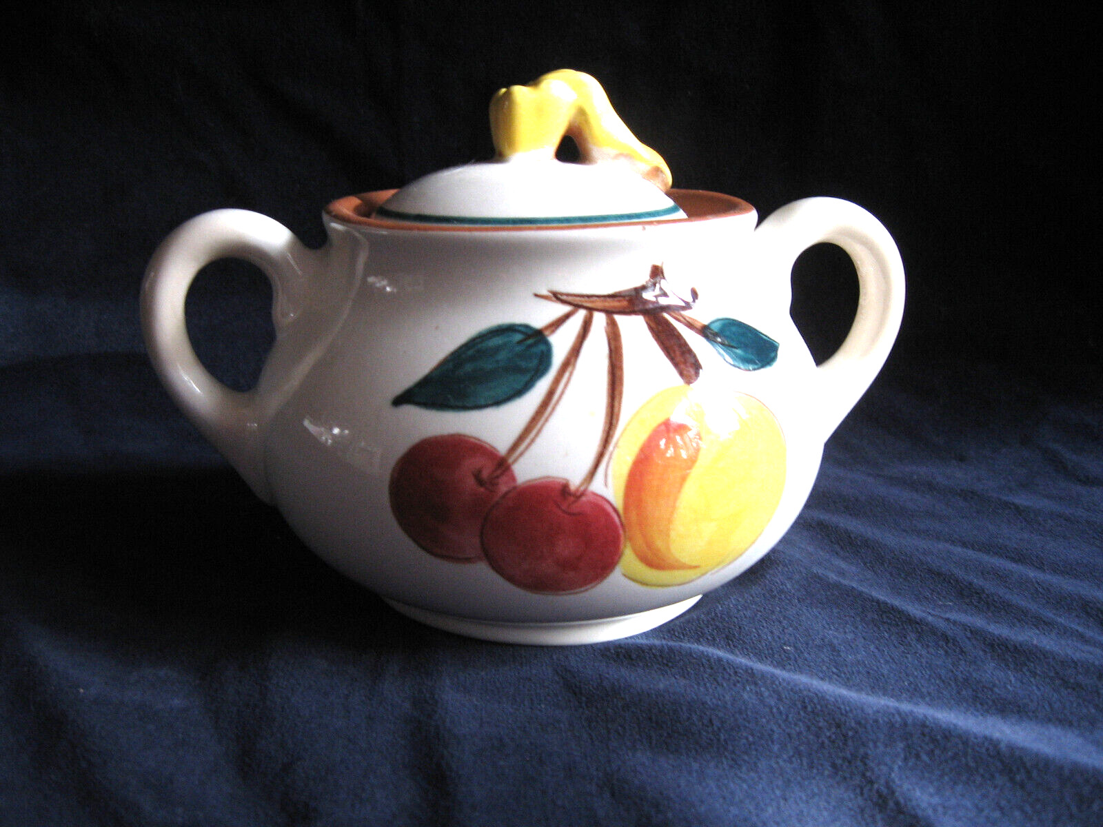 Vintage Della Ware Stangl Pottery Fruit Sugar Bowl with Lid EUC