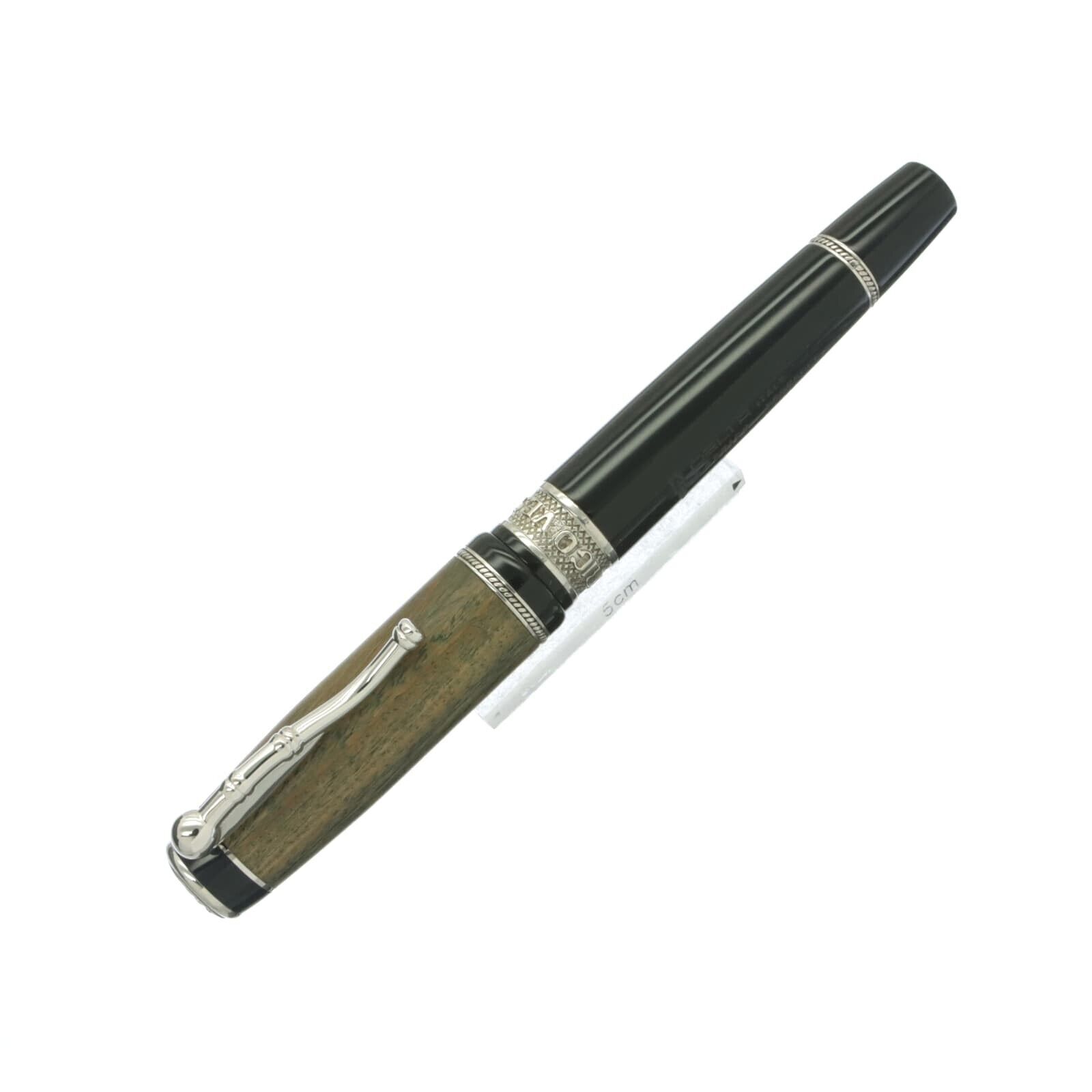 DELTA Delta Fountain Pen Limited Edition Amerigo Vespucci 1K Black M