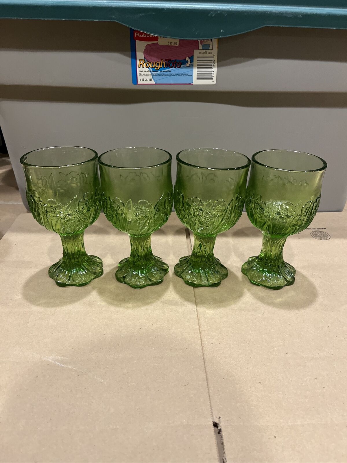 Vintage Deep Green Daisy Floral Design Votive Cups 4 Total -  Drinking Glasses