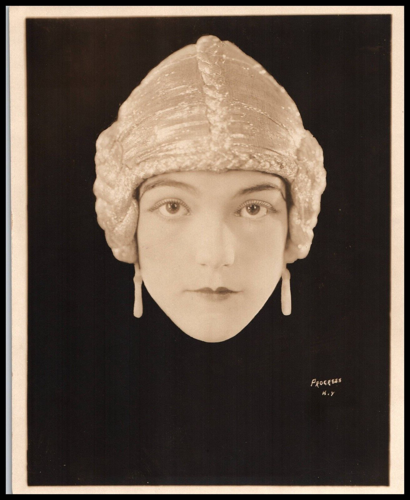 Hollywood Beauty GERALDINE MILLER STUNNING PORTRAIT STYLISH POSE 1920s Photo 651
