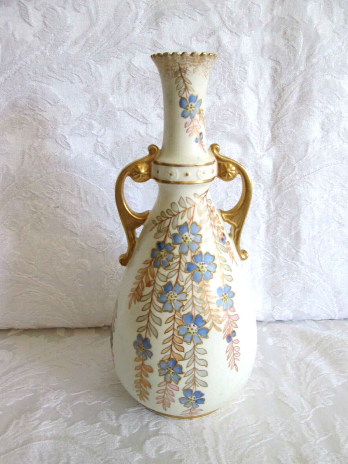 Gorgeous POINTONS Stoke on Trent English Vase - Gold Trim -DOUBLE Handle Flowers