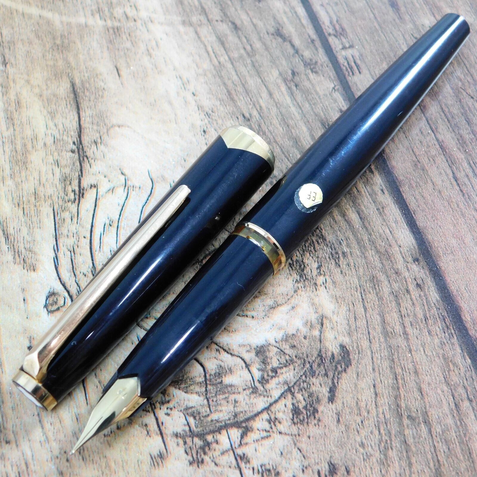 MONTBLANC 18K-750 FOUNTAIN PEN VINTAGE BLACK GOLD GERMANY MADE