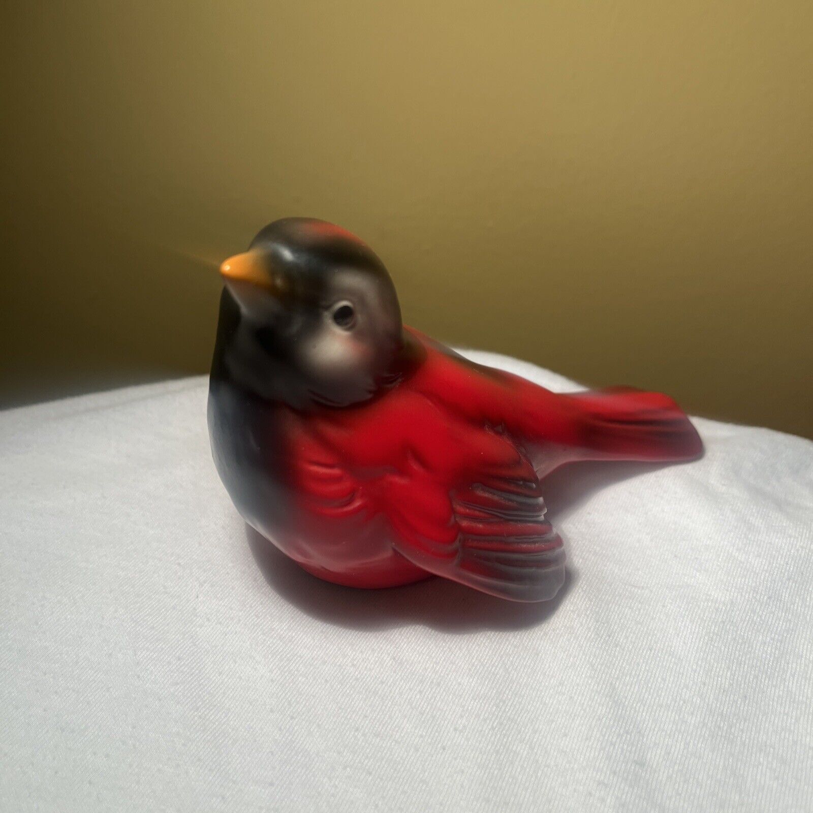 Vintage Goebel Red Bird Cardinal Porcelain Figurine Pre Owned West Germany