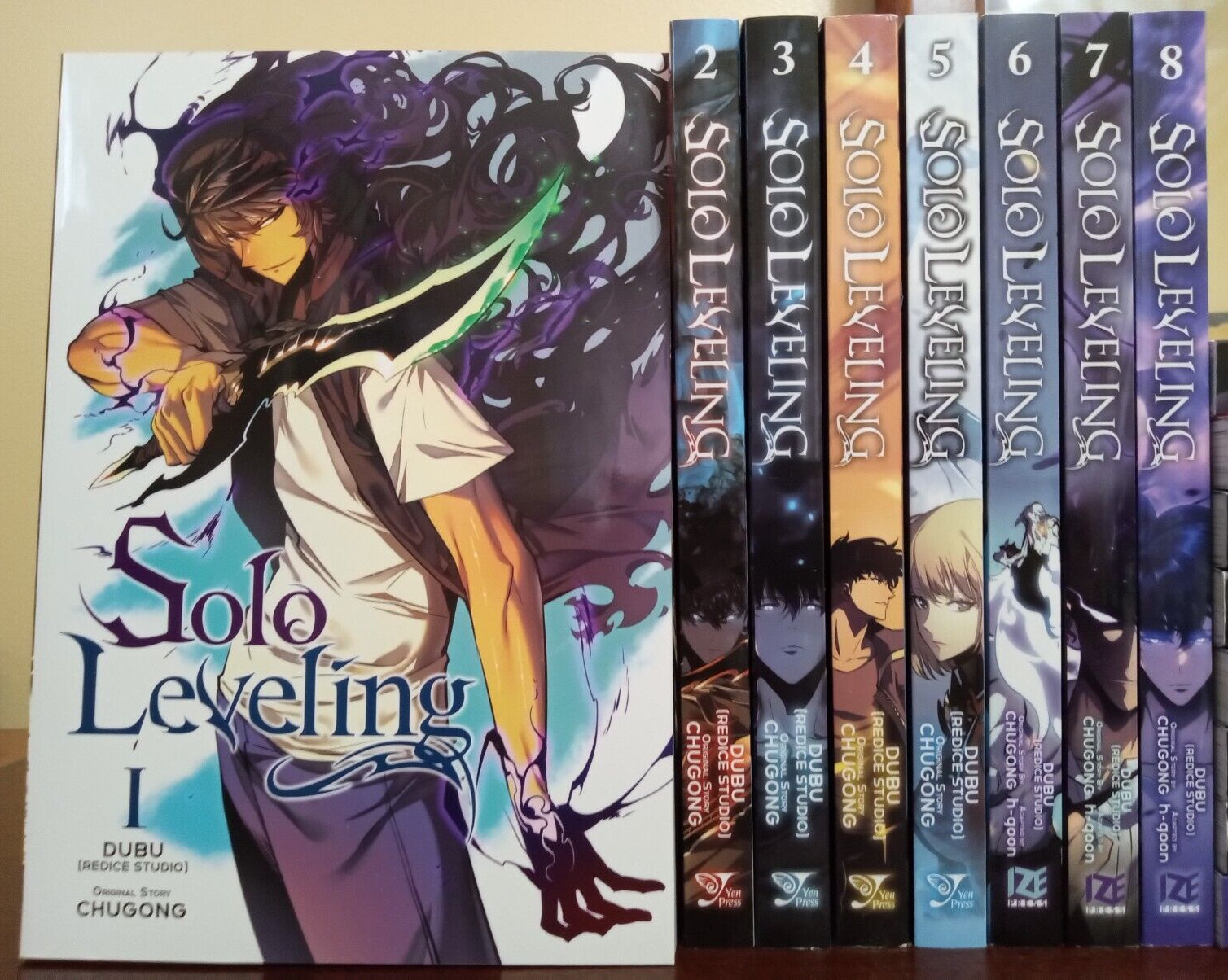 Solo Leveling Manhwa Vol. 1-8 Complete Set Comic Full Color English Chugong