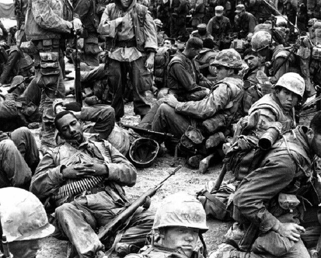 U.S. Marines taking a well deserved rest 8x10 Vietnam War Photo 638