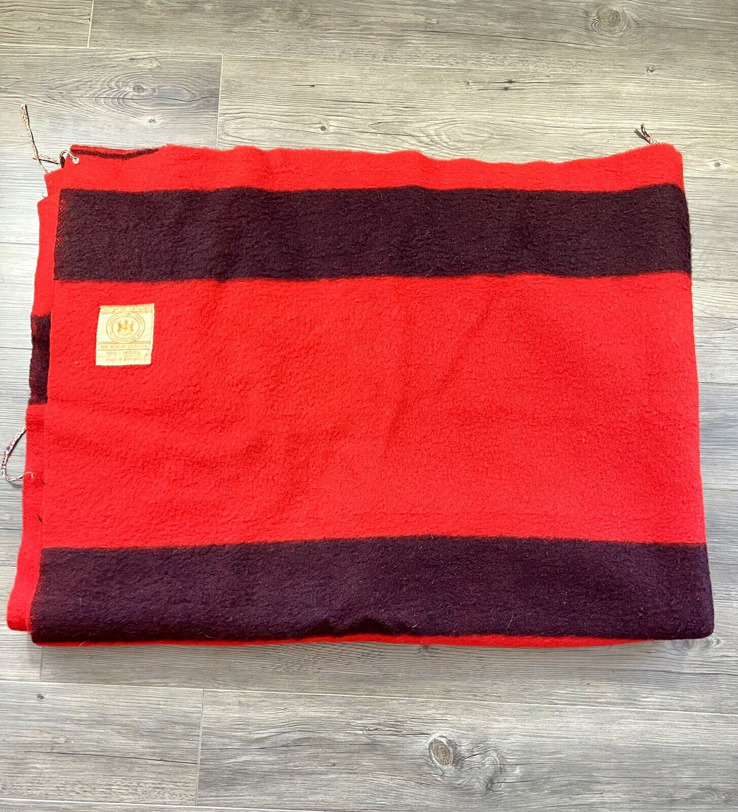 Vtg Hudson's Bay 100% Wool Blanket England 4 Point 102x70 King Red Black Stripe