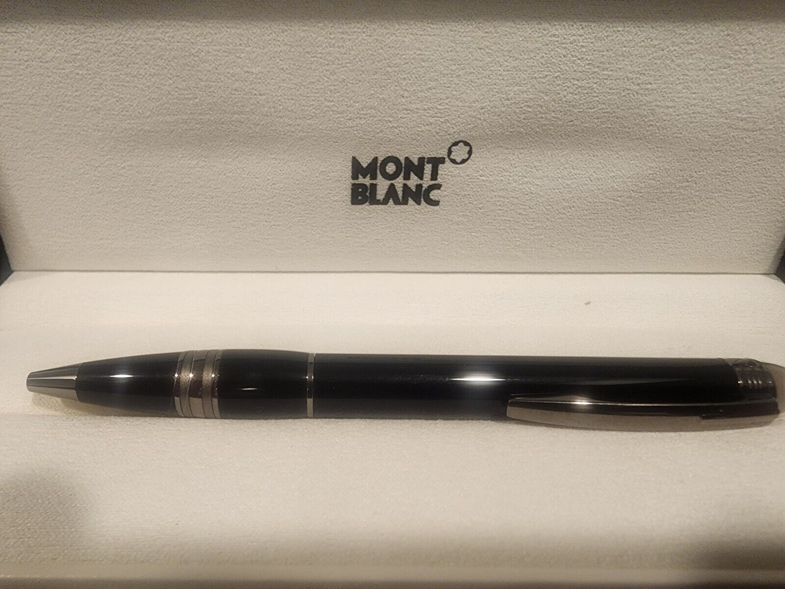 Montblanc  Starwalker Ballpoint Pen - Midnight Black