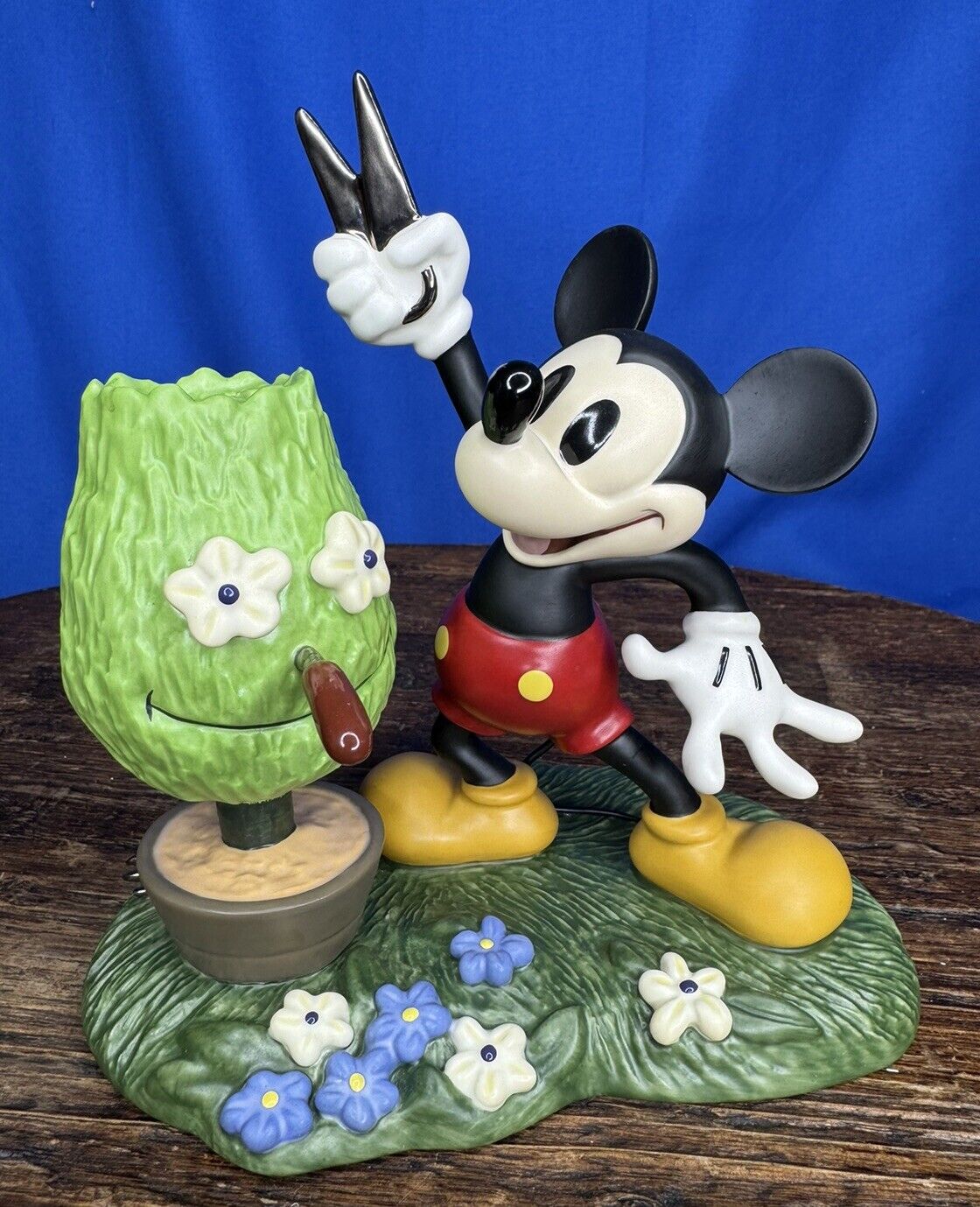 WDCC MICKEY CUTS UP, LTD ED Mickey, Minnie, Title & Base w/Boxes & SEALED COAs