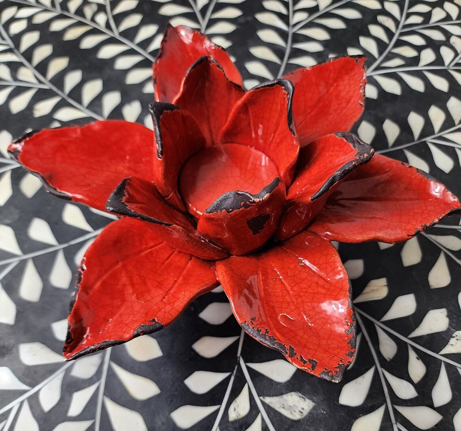 VINTAGE LOTUS FLOWER TEALIGHT CANDLE HOLDER (RUSTIC RED) SOLID PIECE
