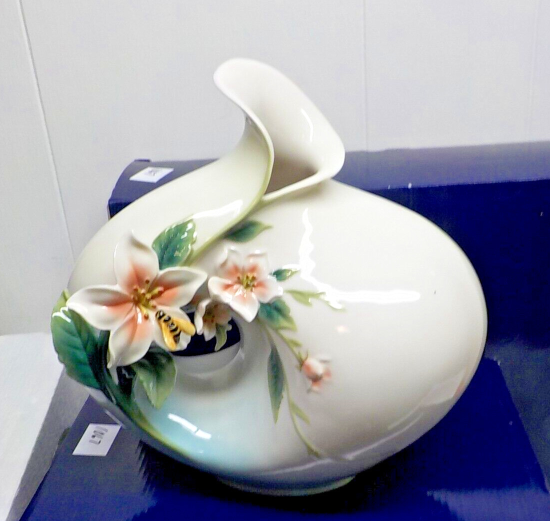 Franz Collection bee & Apple Blossom Flower Sculptured Porcelain Vase  In Box