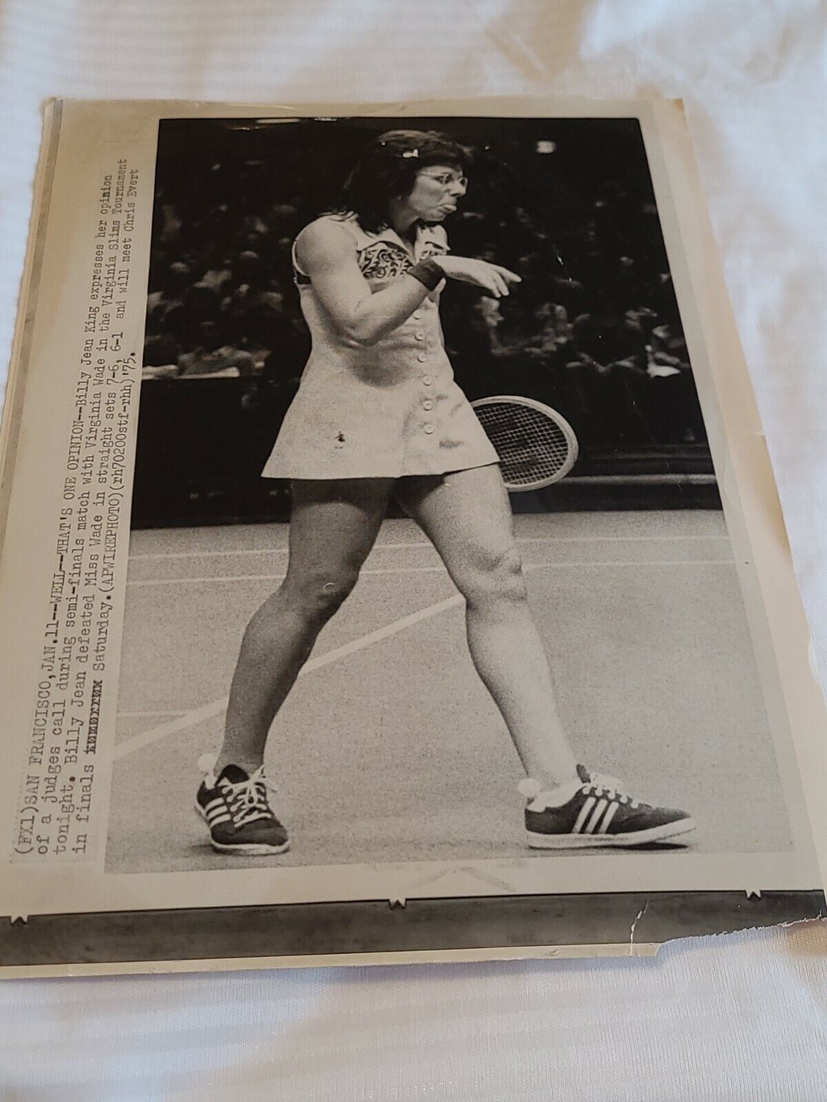 1975 Billie Jean King Photo Press Tongue Out Opinion Virginia Slims Finals Wade 