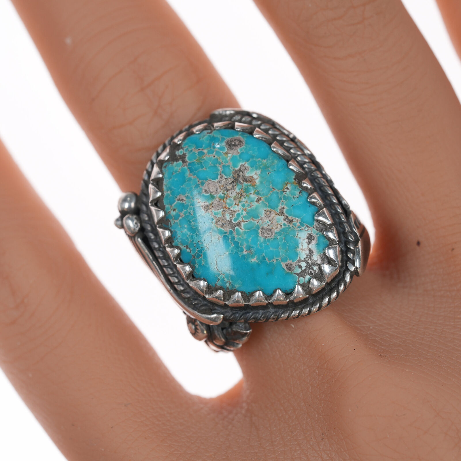 sz11 Vintage Native American TJ Sterling ring with turquoise