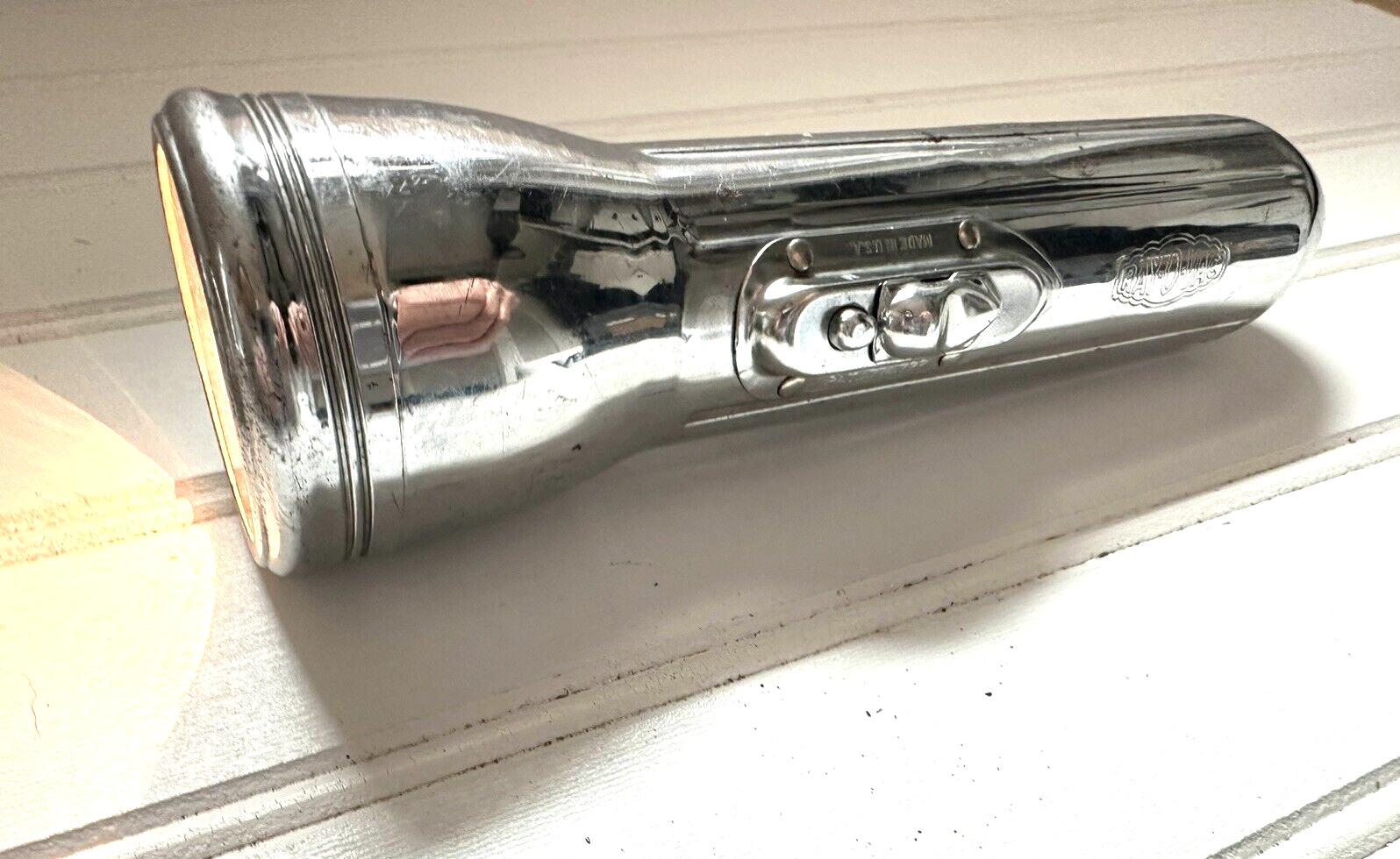 Vintage Ray-O-Vac Bullet Torpedo Style Chrome Metal Flashlight Made in USA 7.5\