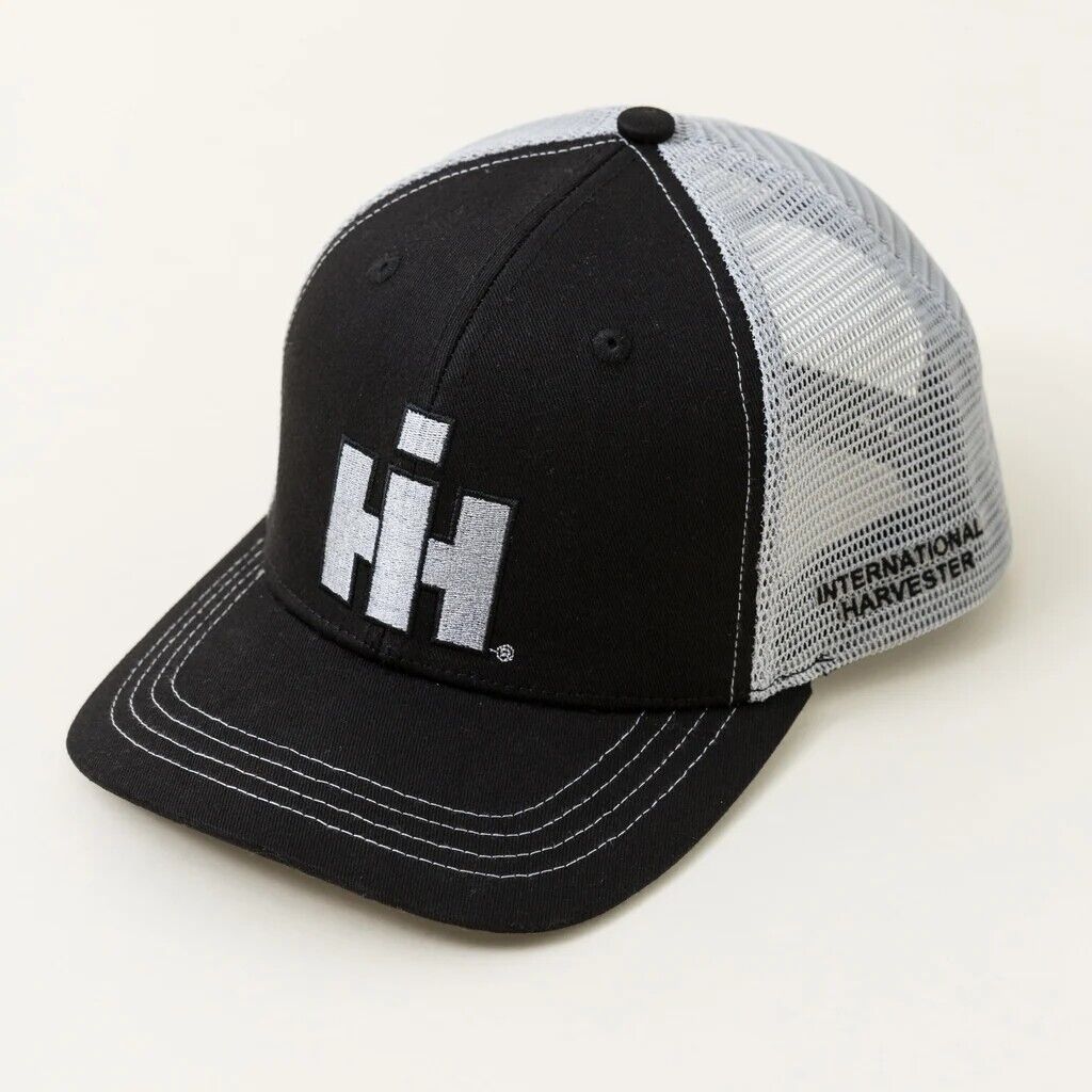 IH International Harvester *BLACK & SILVER MESH BACK* CAP HAT *NEW w/TAG*