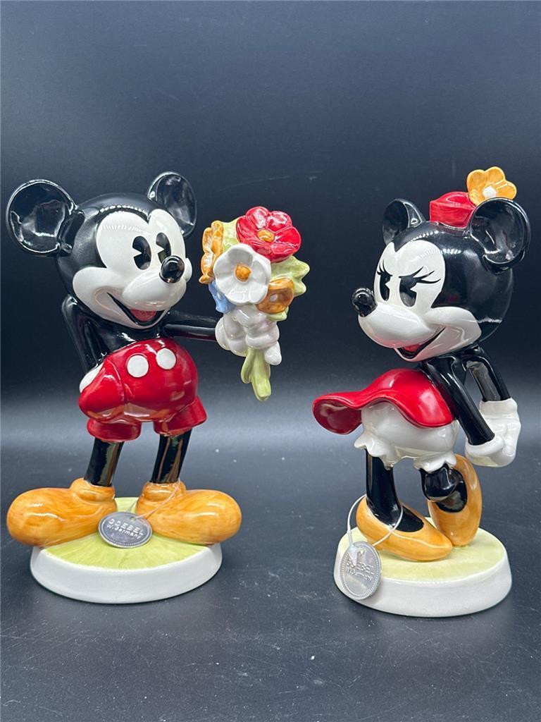 Goebel #2799 Disney\'s Mickey and Minnie Mouse Porcelain Figures
