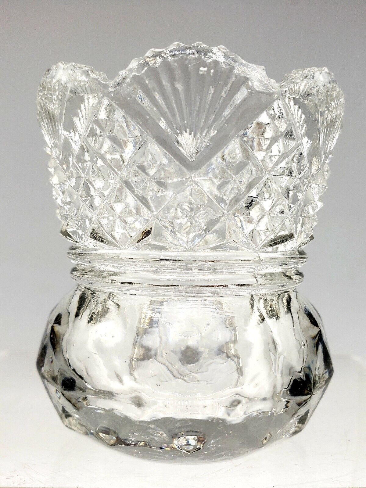 c.1912 WESTMORELAND No. 60 GLASS FAN & DIAMOND TOOTHPICK HOLDER 2-3/8\