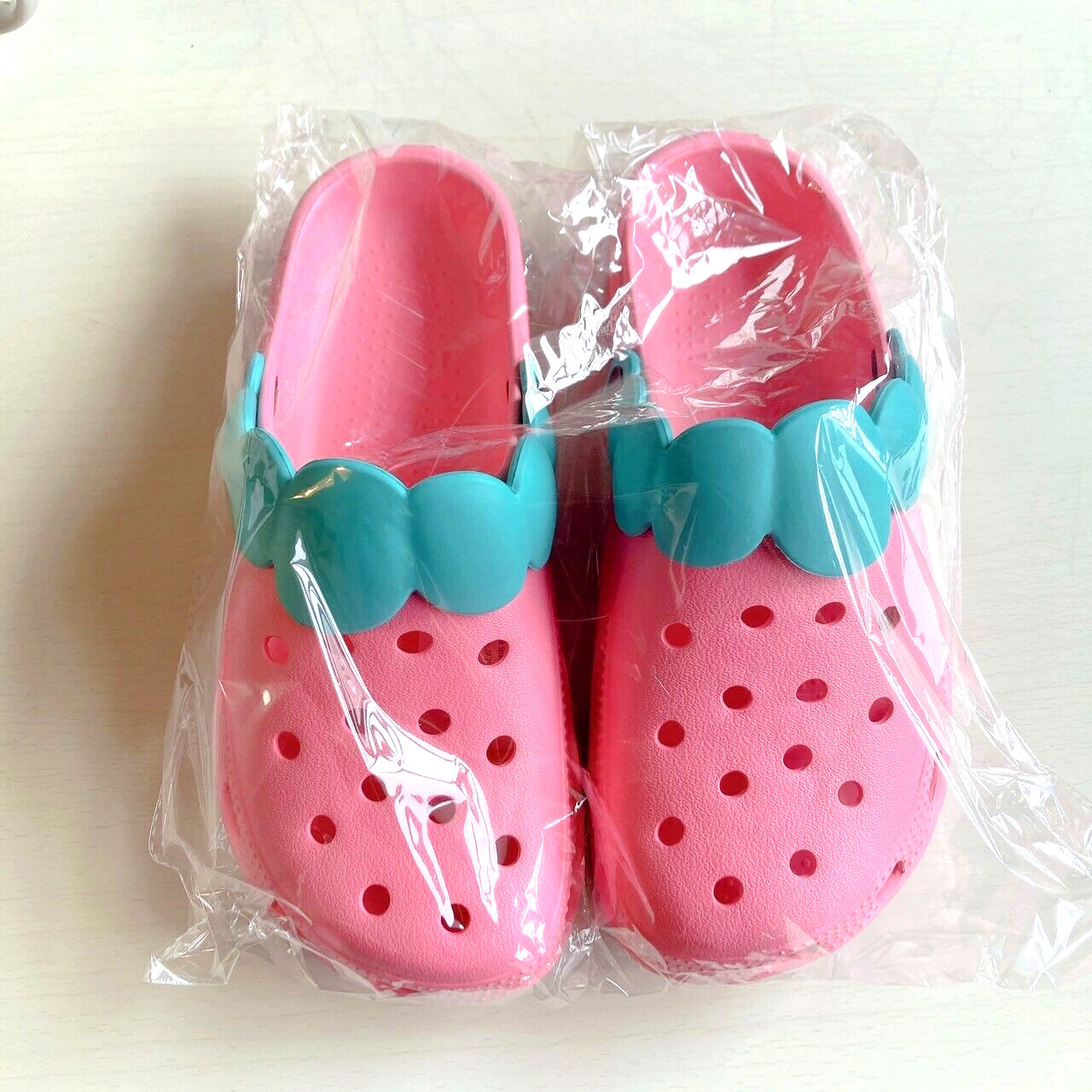 Strawberry Sandal Slippers Shoes Brand M Size 25cm 10\