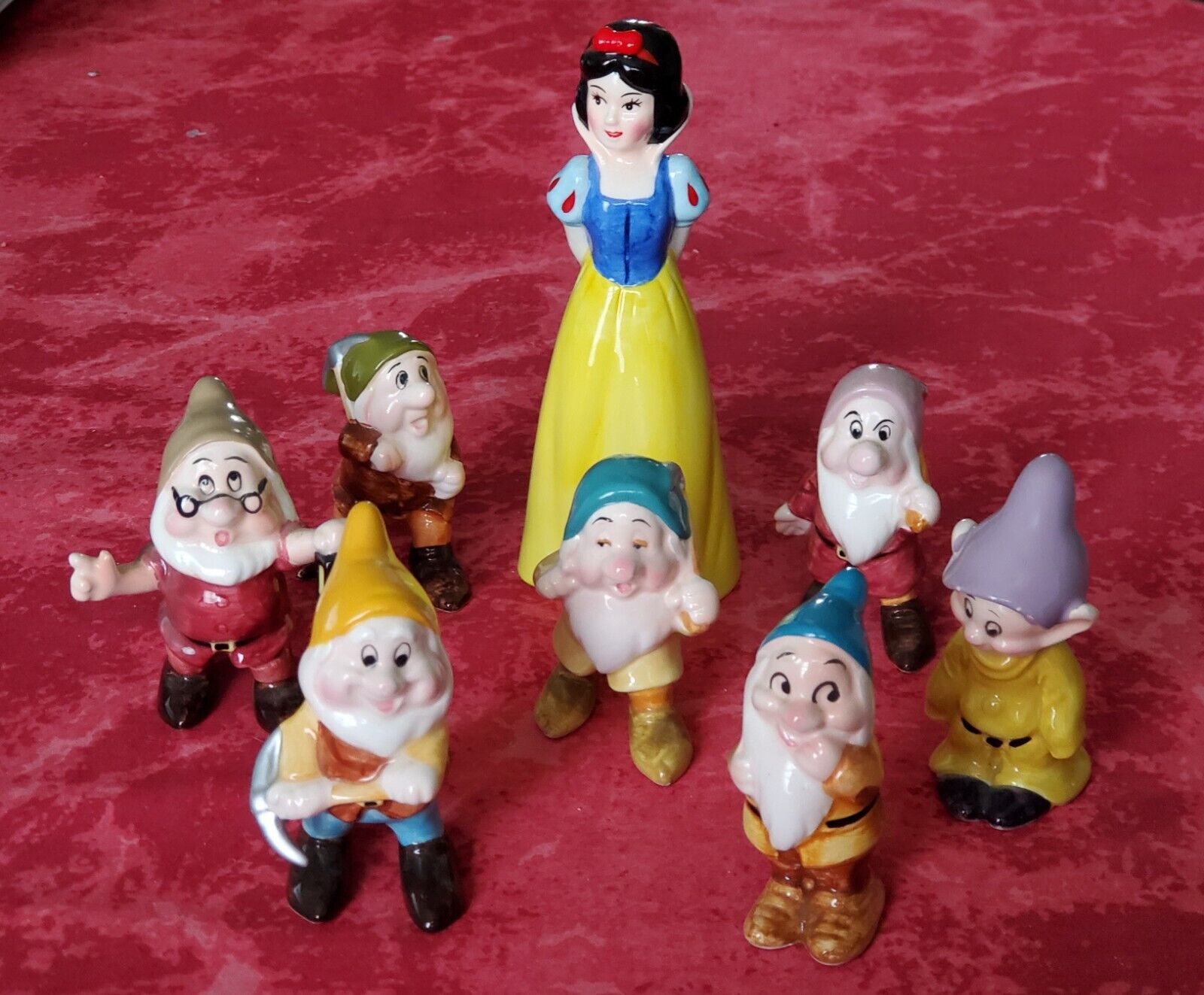 Disney Snow White and The Seven Dwarfs Ceramic Complete Set