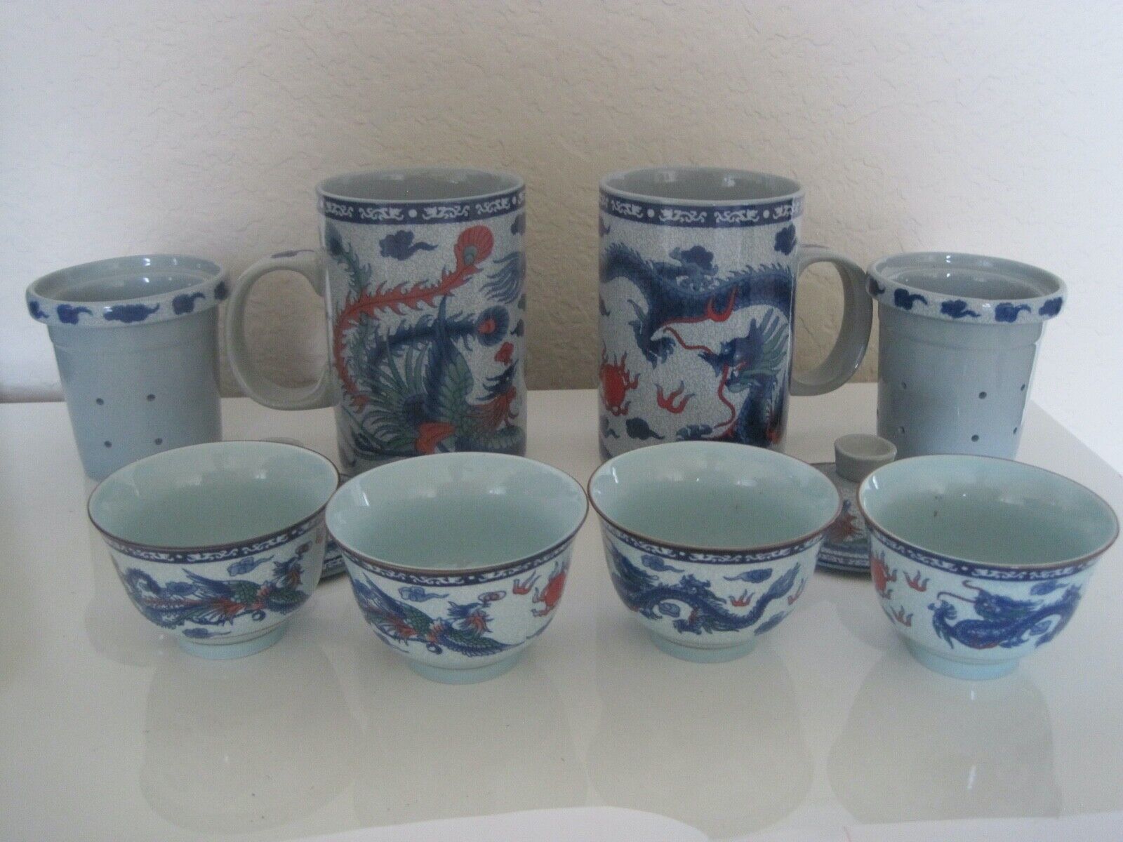 Asian Tea Mugs w Inserts Lids 4 Small Bluish Bowls M Mark Made China B7 EUC