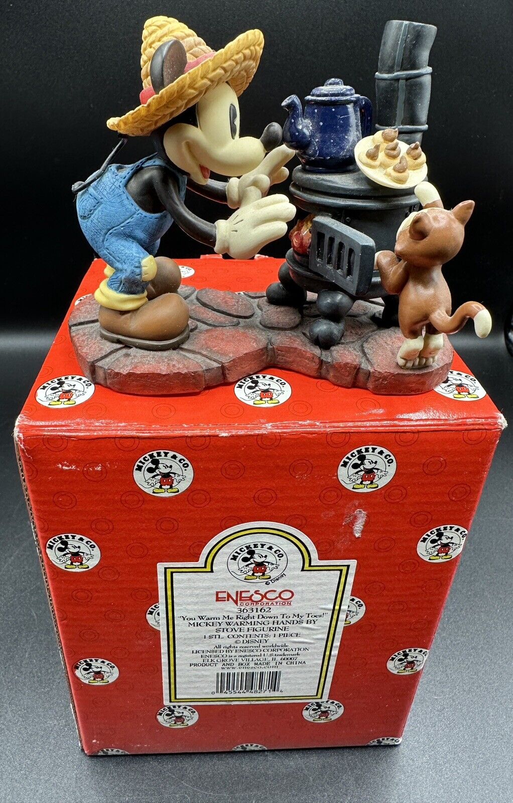 Disney 363162  Enesco Mickey Mouse Figurine “You Warm Me Right Down To My Toes”