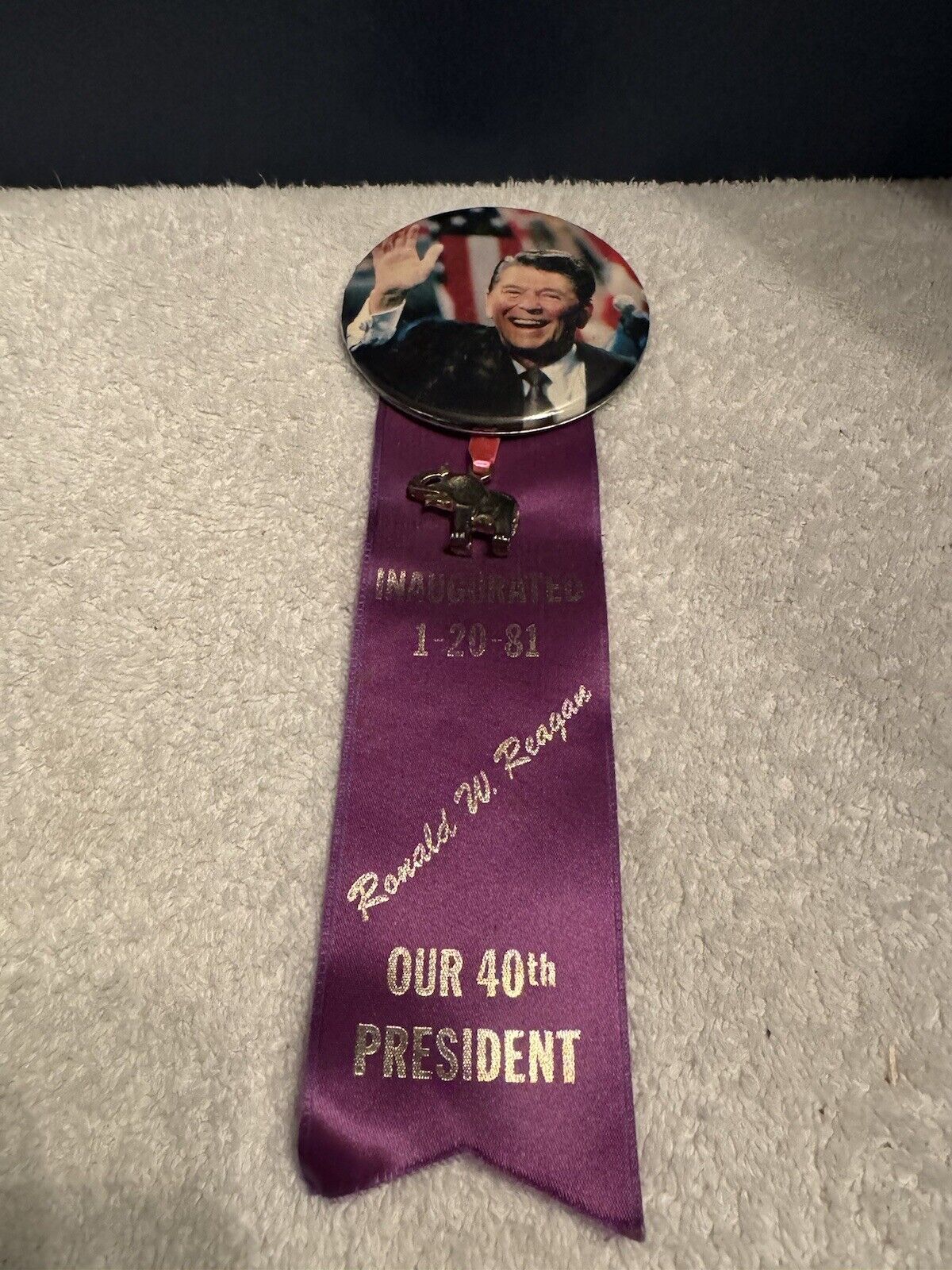  Ronald Reagan 40th President  Inauguration Pinback Button & Ribbon 1981