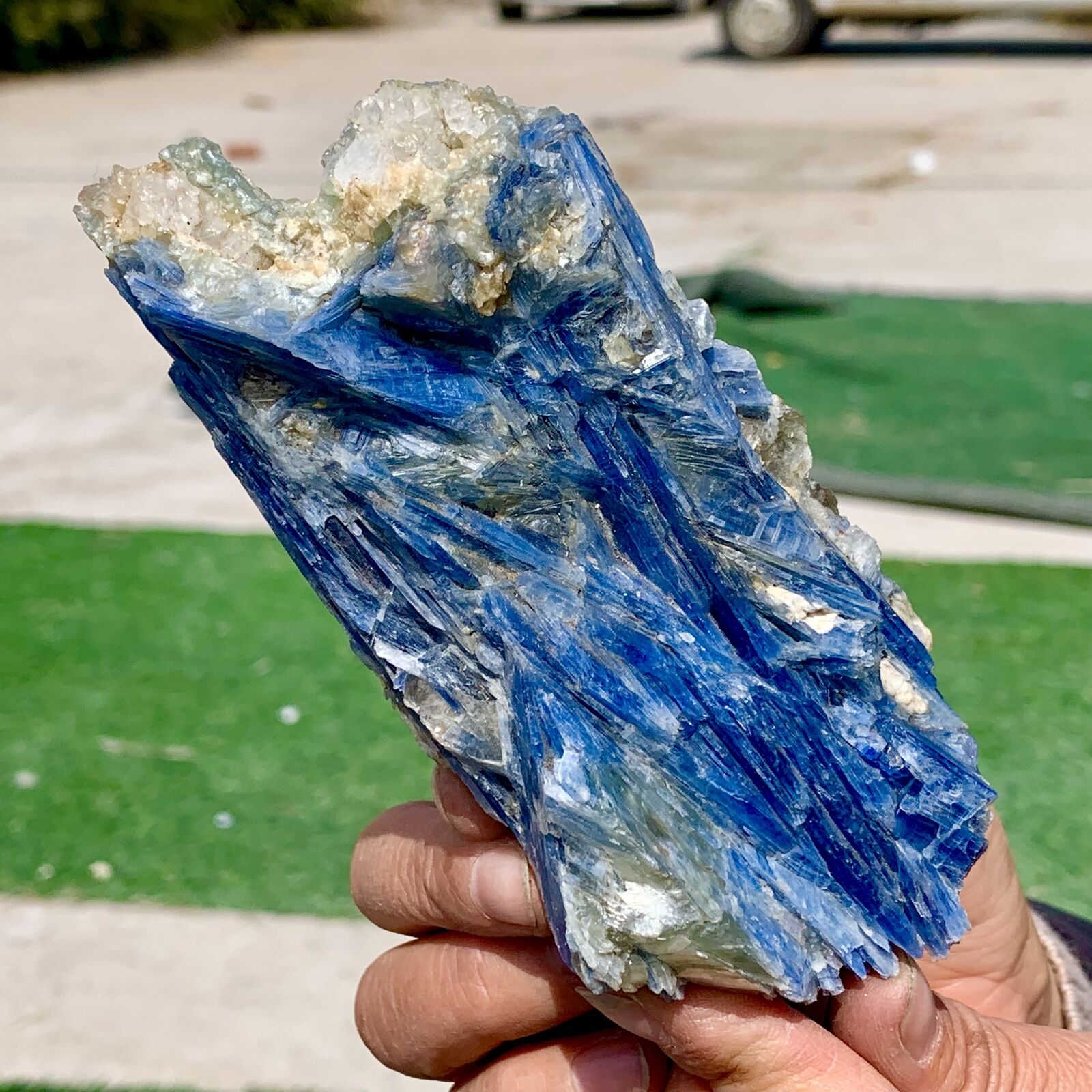 460G Rare Natural beautiful Blue KYANITE with Quartz Crystal Specimen Rough