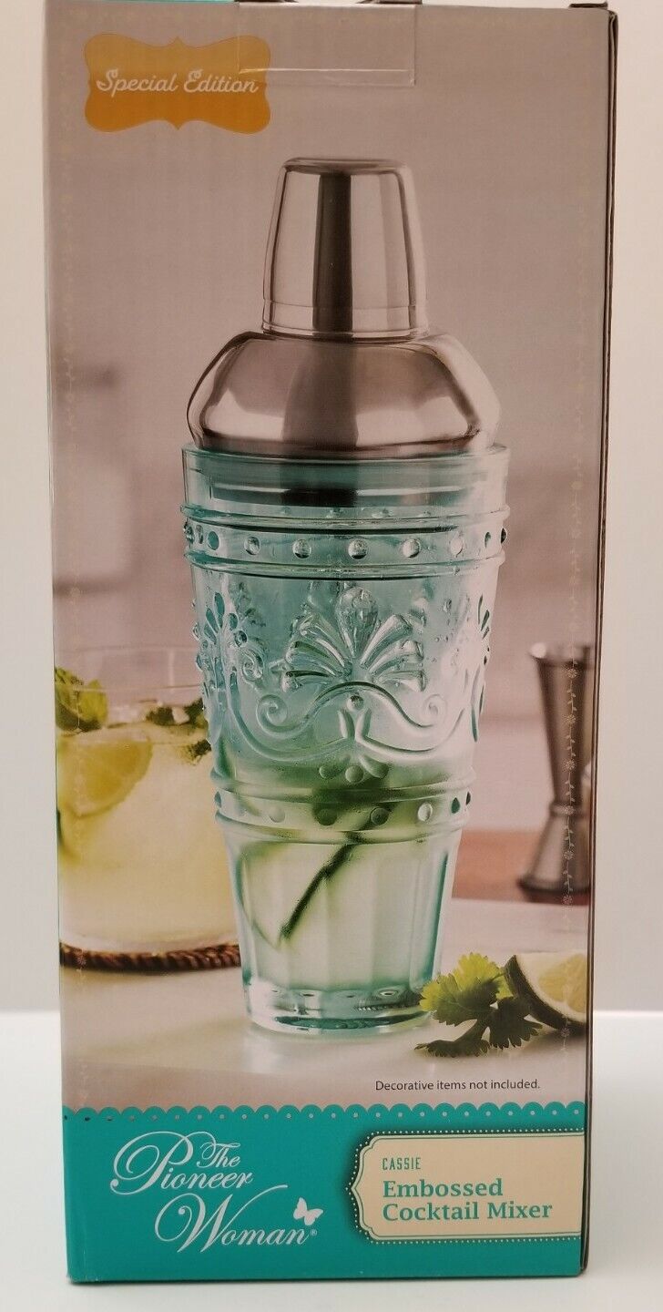 Pioneer Woman Cassie Teal Embossed Glass Cocktail Shaker ~ NEW