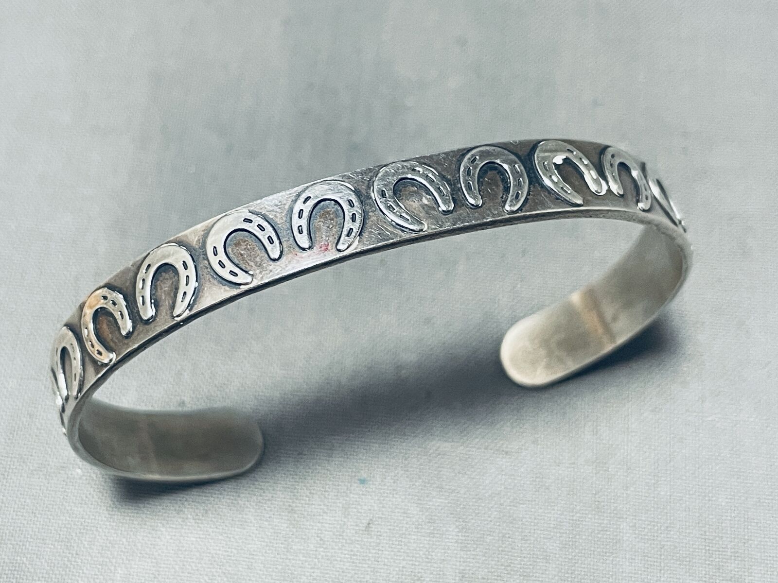 WHIMSICAL NAVAJO/ MEXICAN STERLING SILVER HORSESHOE BRACELET