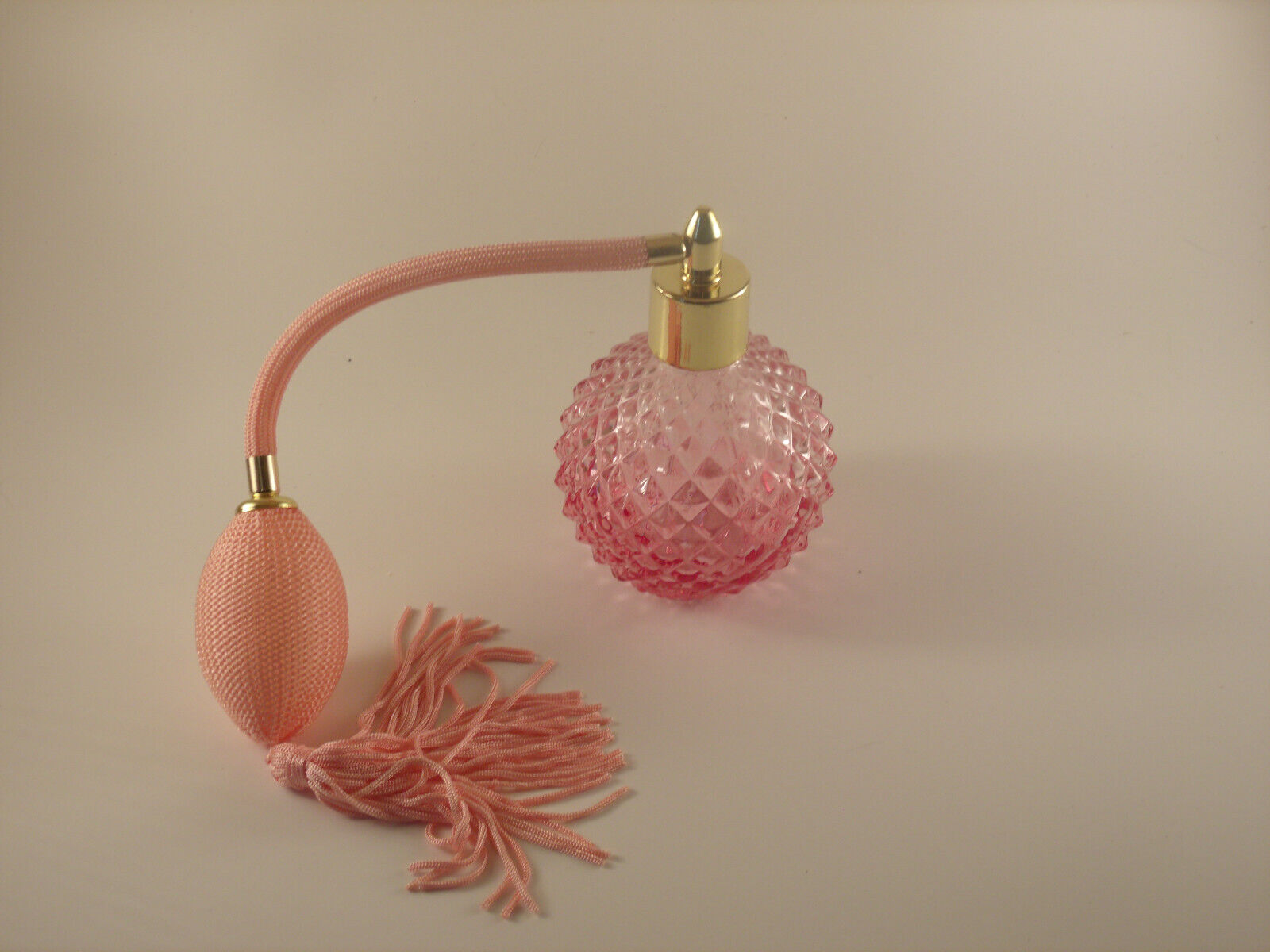 Pink Gas Bag Perfume Bottle Old-fashioned Atomizer 100 ml