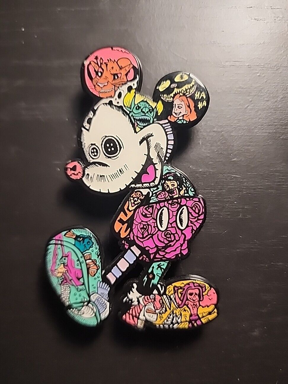 Disney Mickey Mouse Pin Collectors Edition 