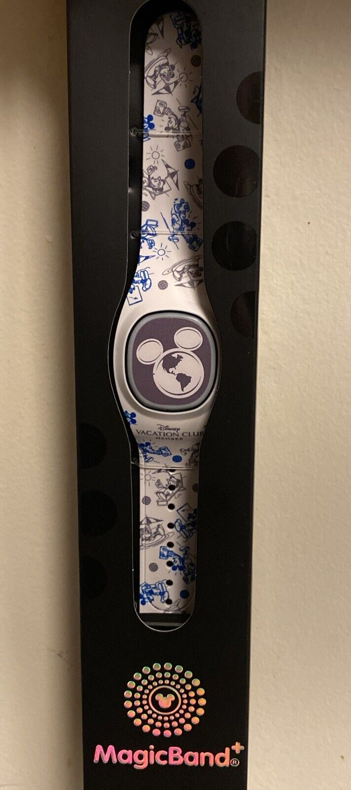 NEW Disney Vacation Club DVC Magic Band Plus + Unlinked - In Box With Cable