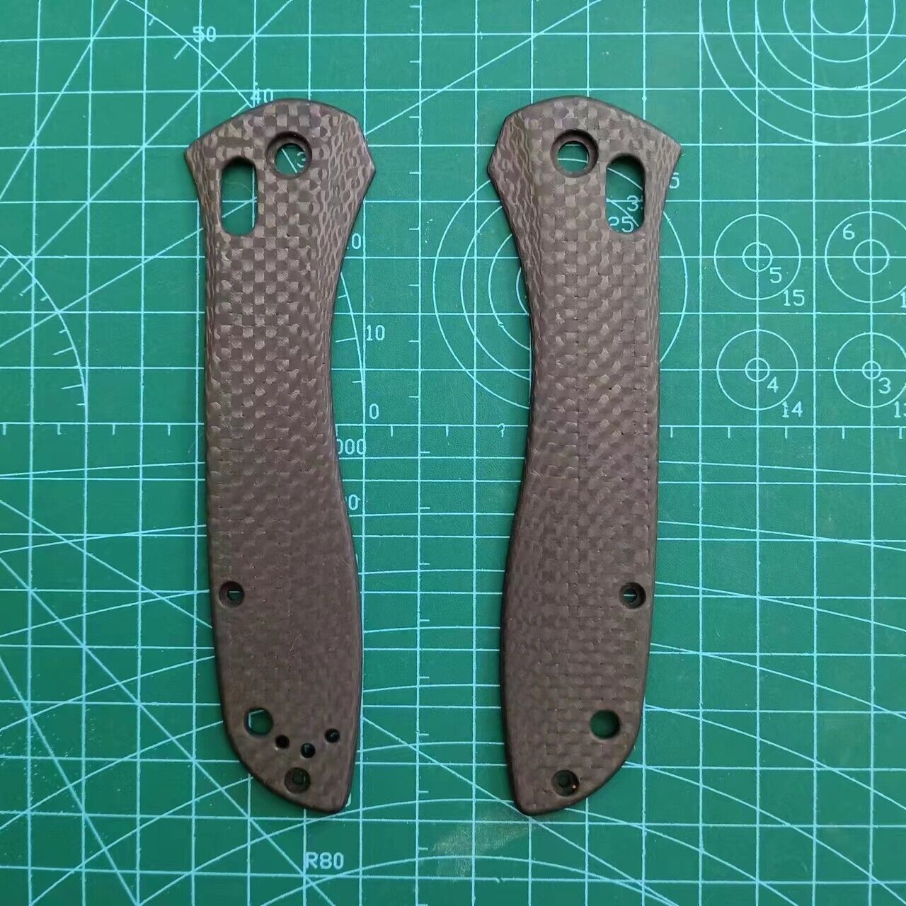 1 Pair Custom Full 3K Carbon Fiber Handle Scales for Benchmade 710 Folding Knife