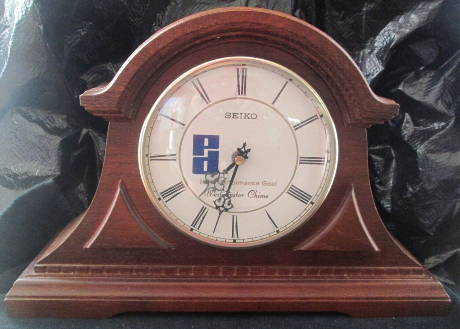 SEIKO Battery Powered(1AA) Mantle Clock w/Hourly Westminster Chime/Company Award