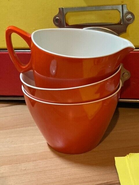 Vintage GAYDON  60s Melamine Retro Orange red jug and 2 cups