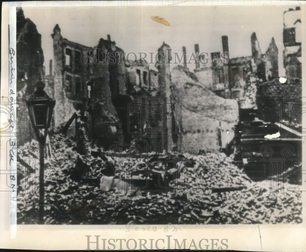 1943 Press Photo Berlin, Germany neighborhood destroyed in Allied bombing raid