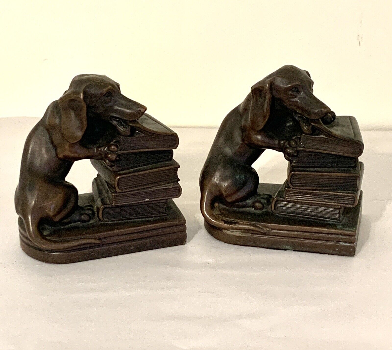 Vintage Jenning Bros Dachshund Bookends Signed JB 1700 Dog Chewing on Books