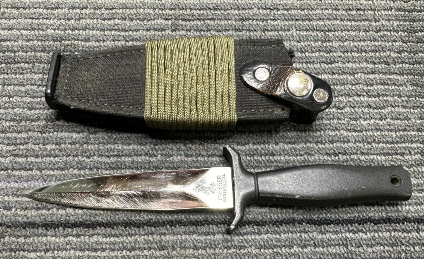 Vintage 1980s Gerber Knives Mark I Boot Knife Dagger PLAIN EDGE w/ Sheath