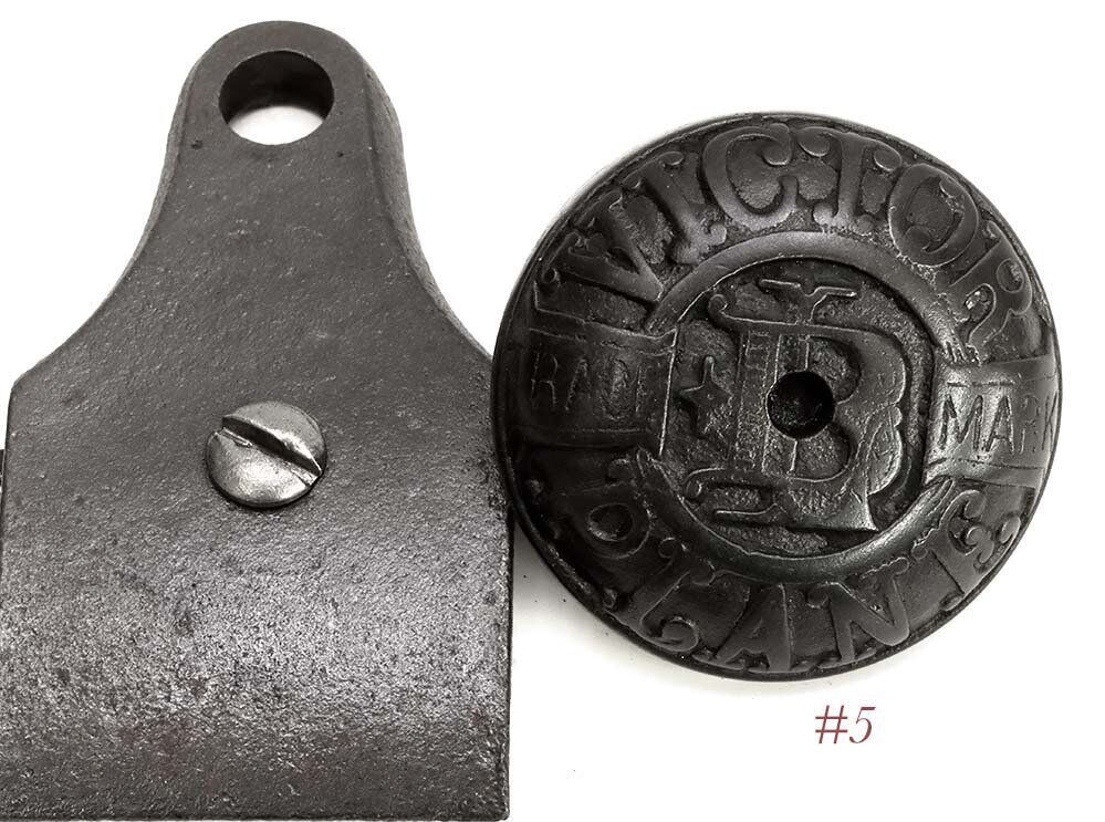 original L VICTOR BAILEY PLANE CAP w large medallion knob