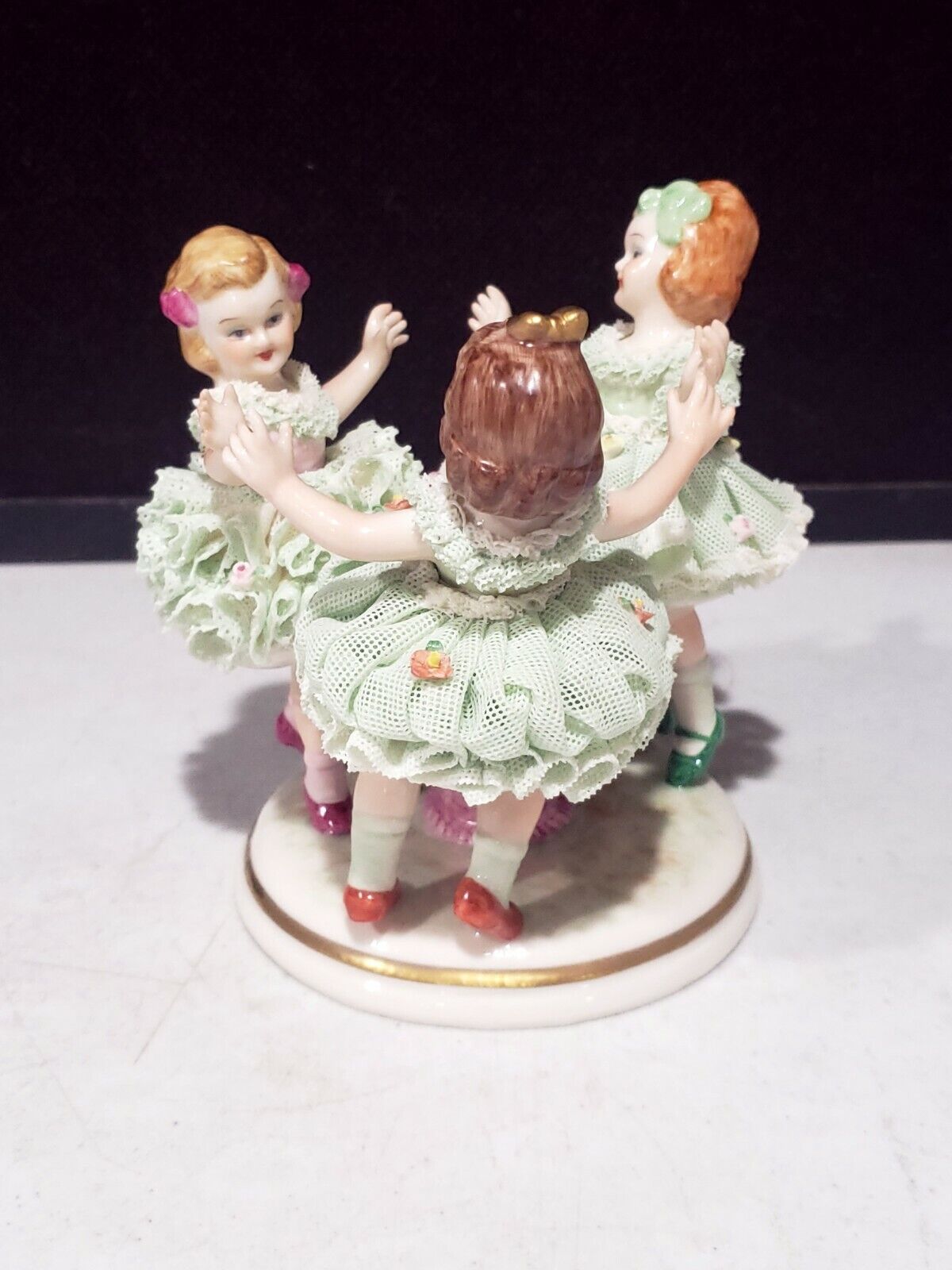 MZ Irish DRESDEN Ring a Ring Rosie 3 Girls Porcelain Lace Figurine MINT