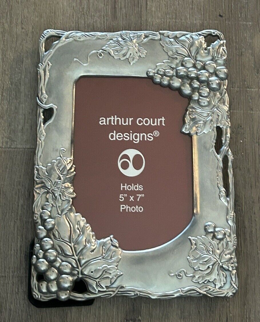 Arthur Court Picture Frame Aluminum Hollowware Grapes Leaves Vintage 7.5x10