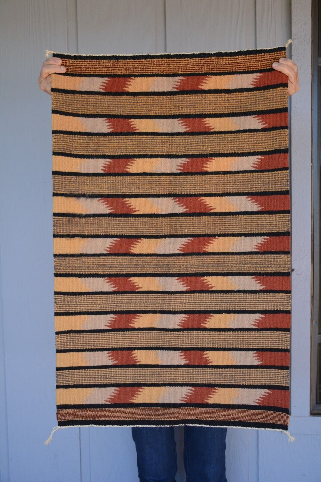 Vtg Navajo Rug Tightly Woven Zig Zag Banded Design - Warm Earth Colors - 36 x 22