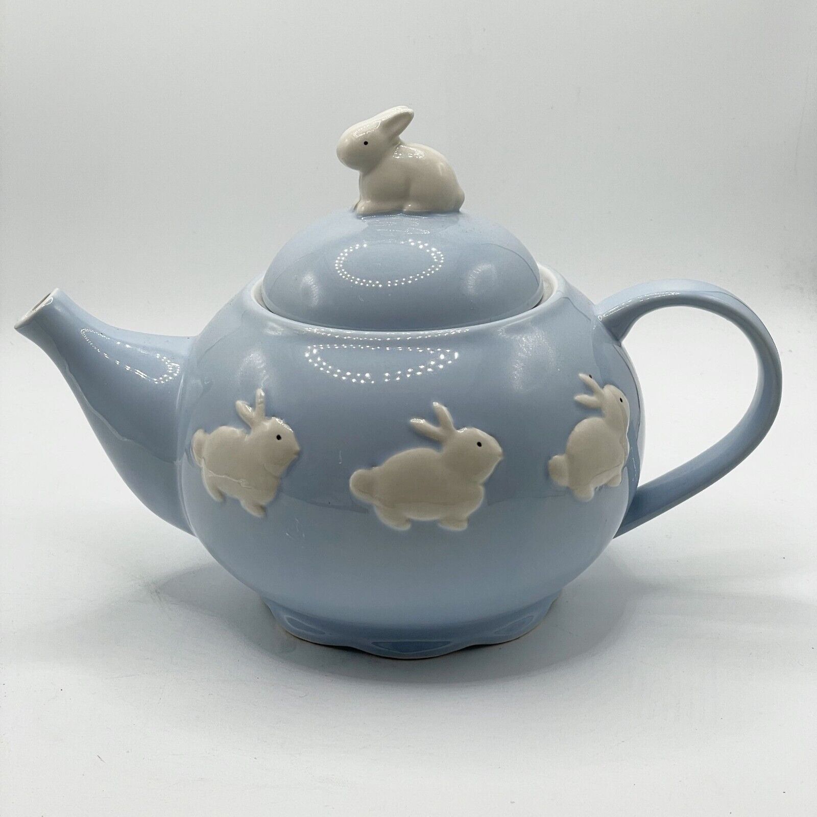 Kate Williams Global Design Easter Bunny Rabbit Blue White Ceramic Teapot RARE