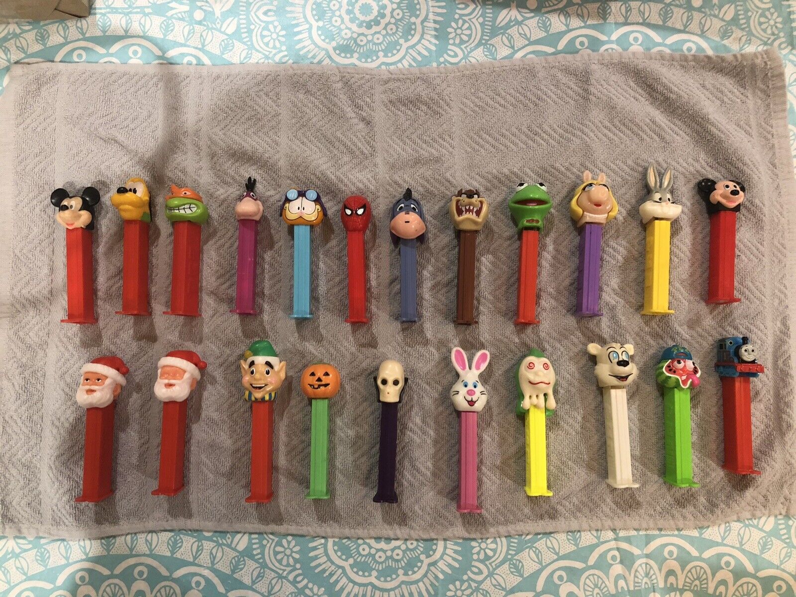 Vintage Pez Dispensers - 22 different characters, 5 with candy