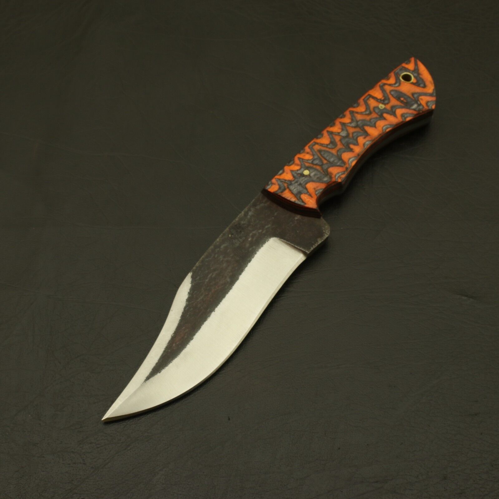Perfect for Your Knife Collection Superb looking Hand Forged Carbon Steel knife