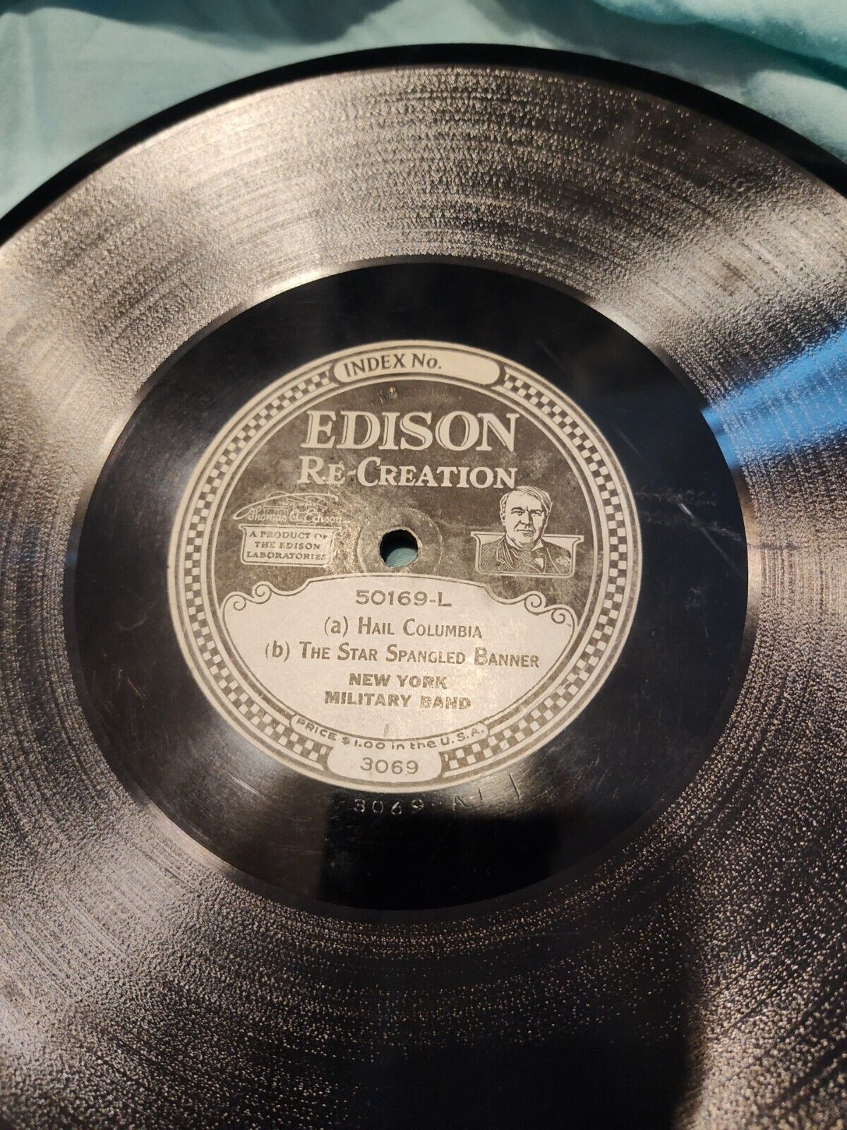 18 antique edison diamond disc phonograph Different Titles As Listed In Descript