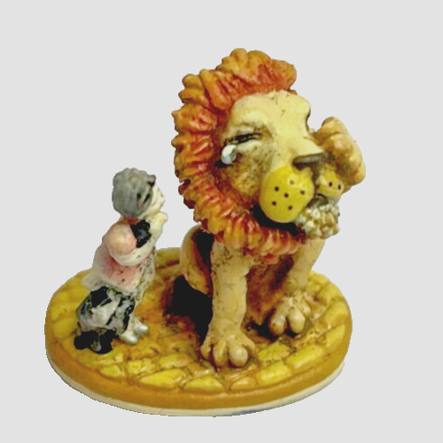 Olszewski Goebel The Cowardly Lion Wizard of Oz Miniature Figurine 675P Vintage